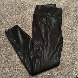 Define PowerHold High Waisted 7/8 Leggings